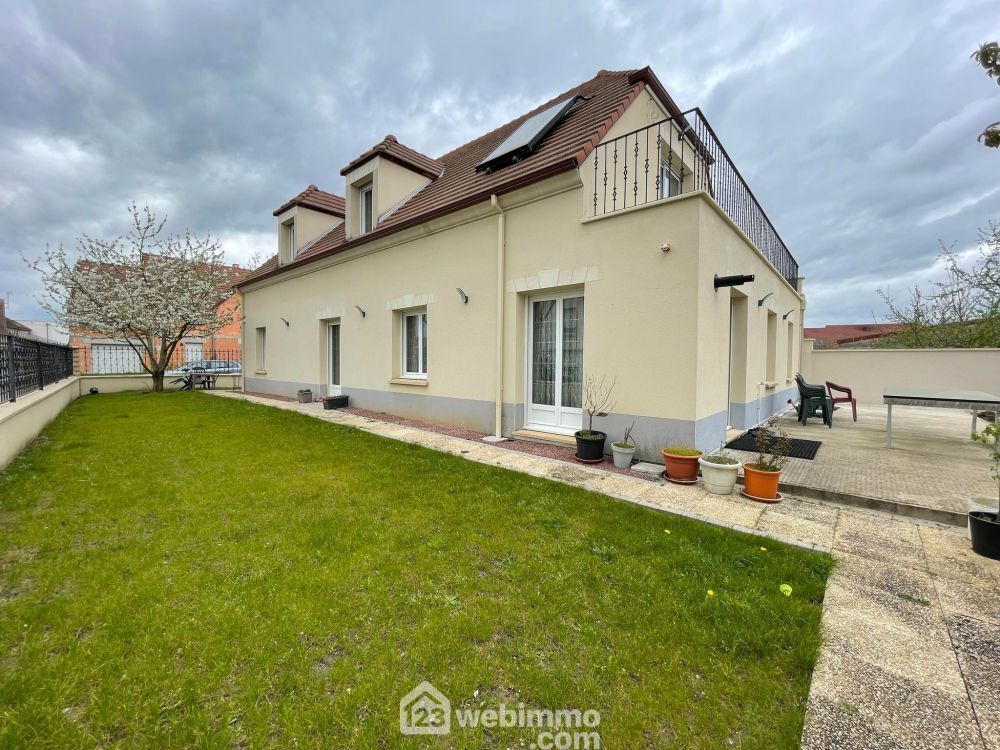 Vente Maison 191m² 6 Pièces à Saint-Erme-Outre-et-Ramecourt (02820) - 123Webimmo.Com